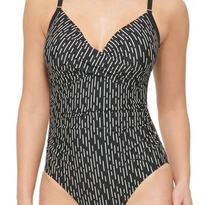 Calvin Klein Women's Twist Front Tummy Control One Piece Swimsuit Black Size 6